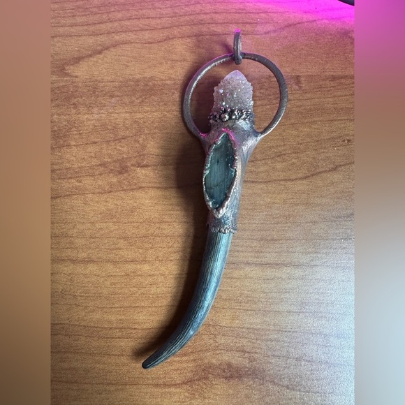 Stunning Artesian Massive Crystal & Labradorite Copper Pendant with genuine horn - Picture 1 of 8